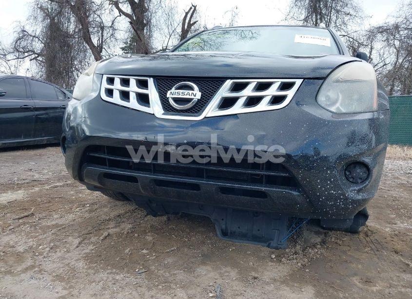 Photo 6 of 2015 Nissan Rogue SELECT S (VIN JN8AS5MT9FW657339)