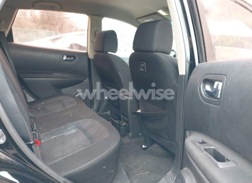 Photo 8 of 2015 Nissan Rogue SELECT S (VIN JN8AS5MT9FW657339)