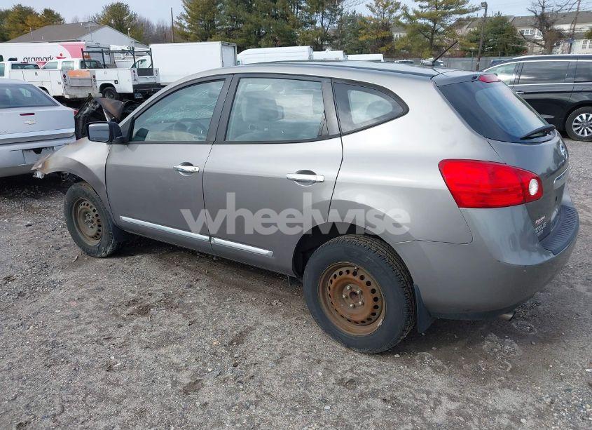 Photo 3 of 2015 Nissan Rogue SELECT S (VIN JN8AS5MT9FW659432)