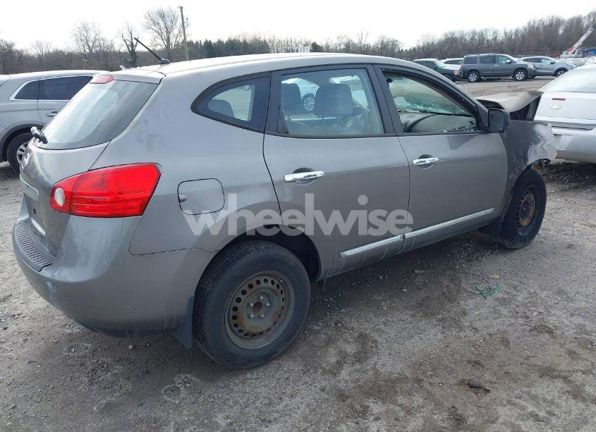 Photo 4 of 2015 Nissan Rogue SELECT S (VIN JN8AS5MT9FW659432)