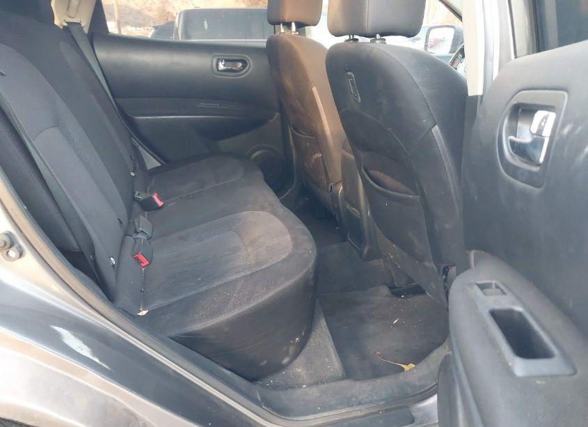 Photo 8 of 2015 Nissan Rogue SELECT S (VIN JN8AS5MT9FW671886)