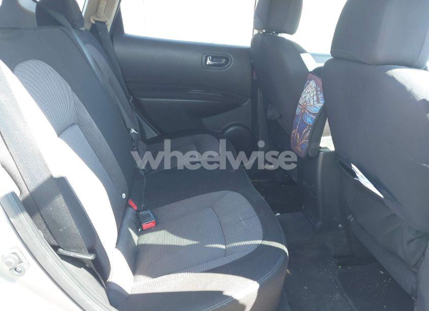 Photo 8 of 2010 Nissan Rogue SL (VIN JN8AS5MTXAW009288)