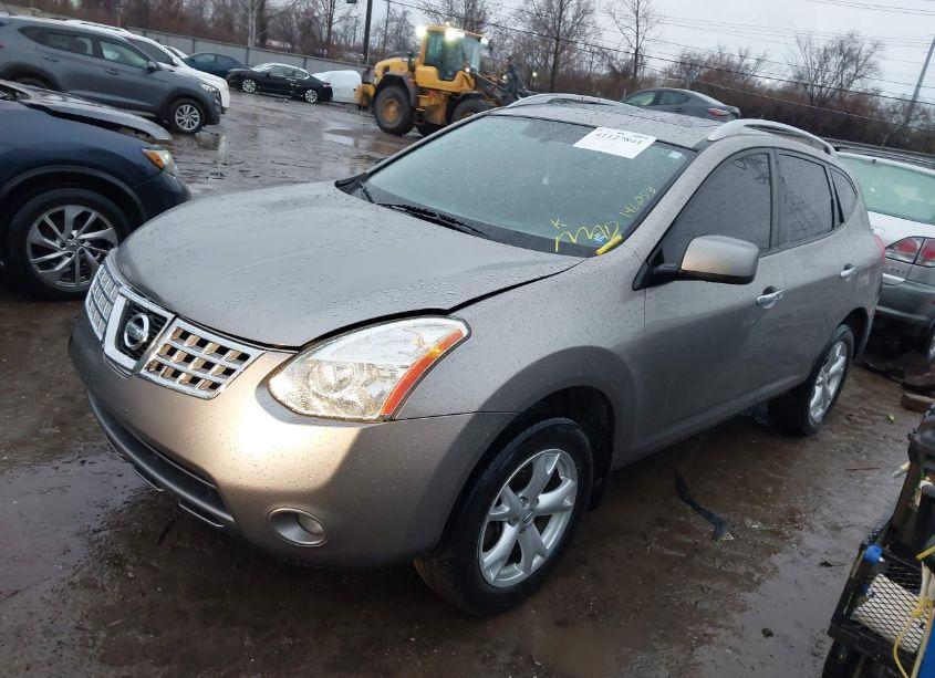 Photo 2 of 2010 Nissan Rogue SL (VIN JN8AS5MTXAW025555)