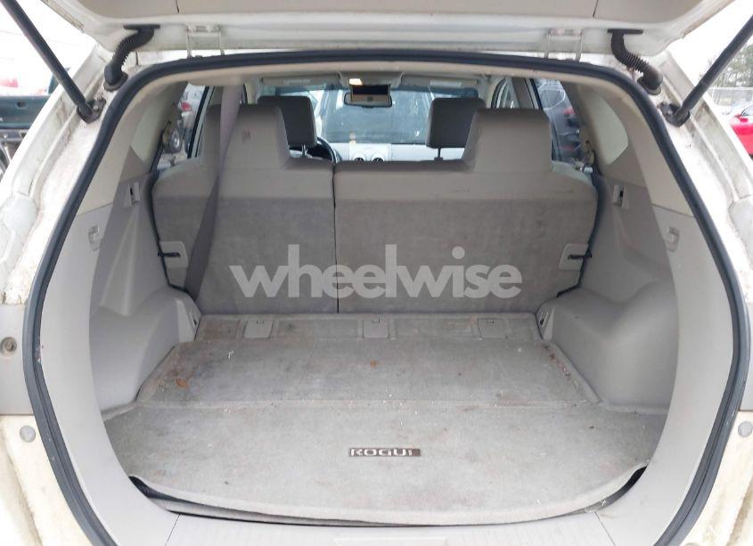 Photo 18 of 2011 Nissan Rogue SV (VIN JN8AS5MTXBW151996)