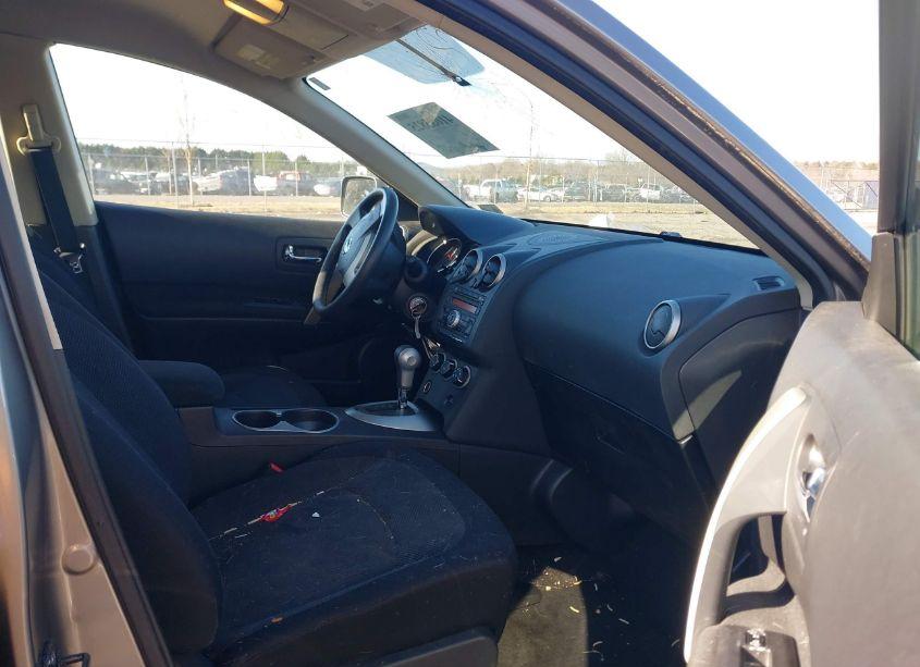 Photo 5 of 2011 Nissan Rogue S (VIN JN8AS5MTXBW190524)