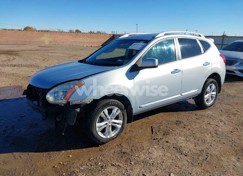 Photo 2 of 2013 Nissan Rogue SV (VIN JN8AS5MTXDW029402)