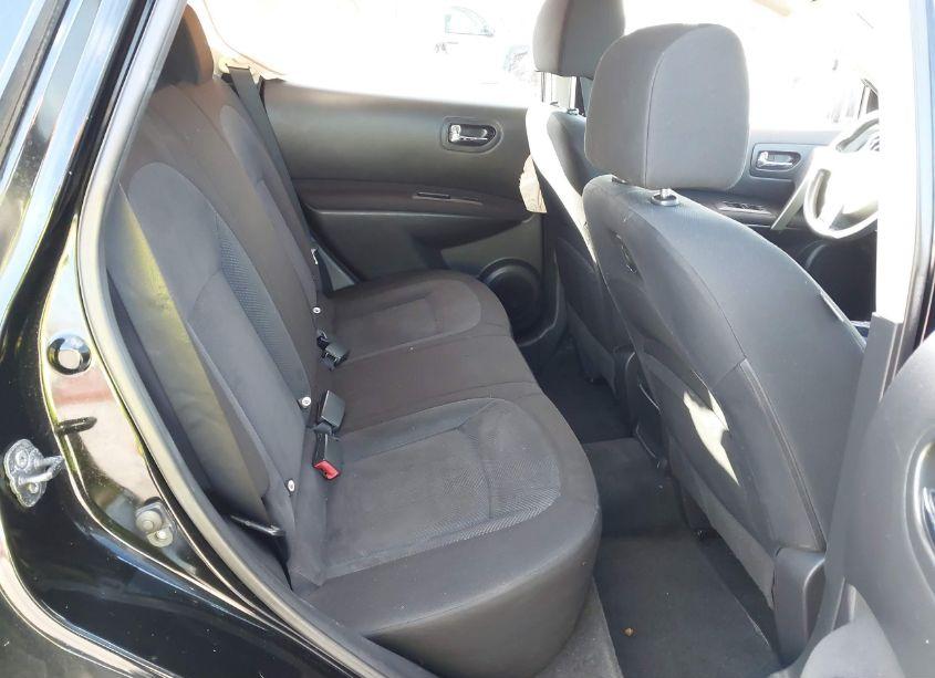 Photo 8 of 2013 Nissan Rogue S (VIN JN8AS5MTXDW033224)