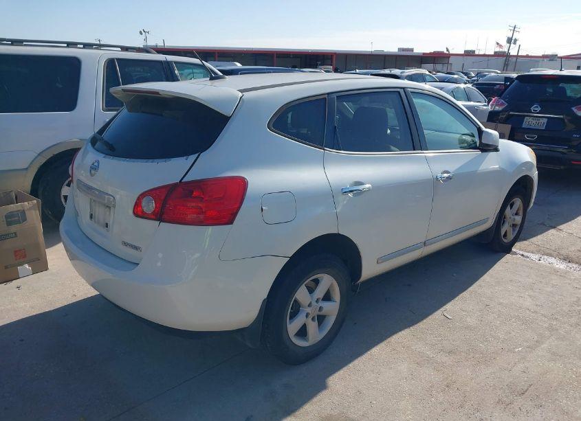 Photo 4 of 2013 Nissan Rogue S (VIN JN8AS5MTXDW034714)