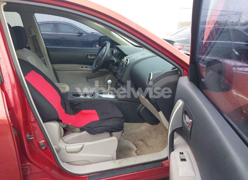 Photo 5 of 2013 Nissan Rogue SV (VIN JN8AS5MTXDW513411)