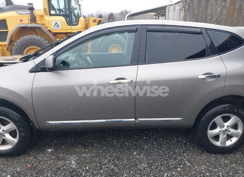 Photo 15 of 2013 Nissan Rogue S (VIN JN8AS5MTXDW520312)