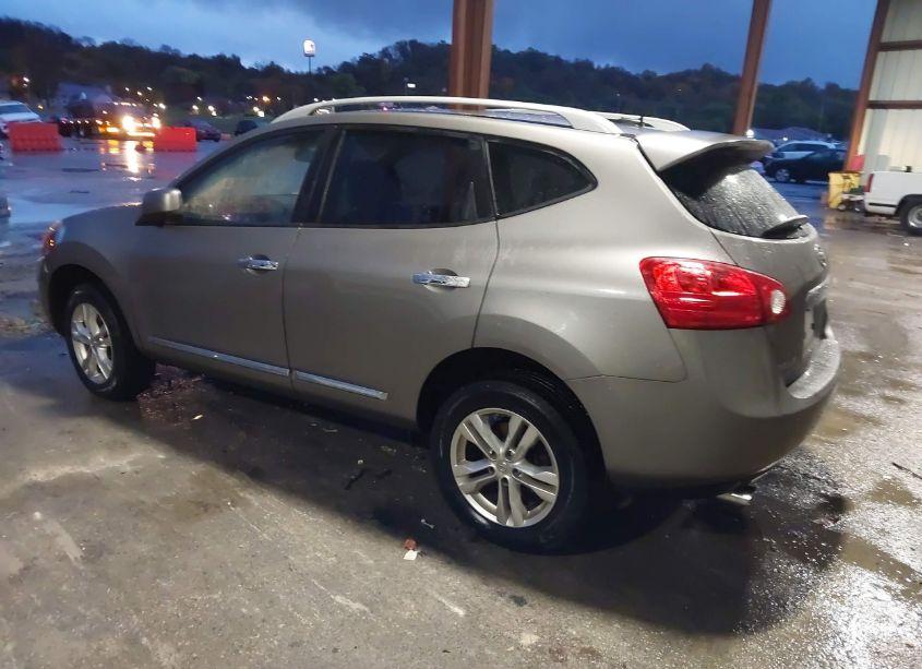 Photo 3 of 2013 Nissan Rogue SV (VIN JN8AS5MTXDW527518)