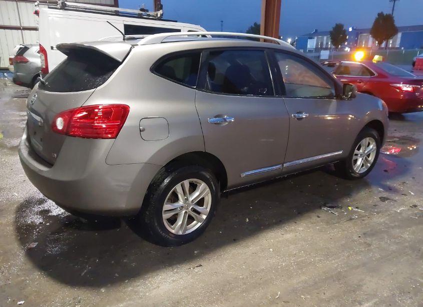 Photo 4 of 2013 Nissan Rogue SV (VIN JN8AS5MTXDW527518)