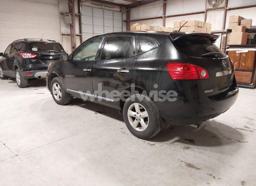 Photo 3 of 2013 Nissan Rogue S (VIN JN8AS5MTXDW528071)