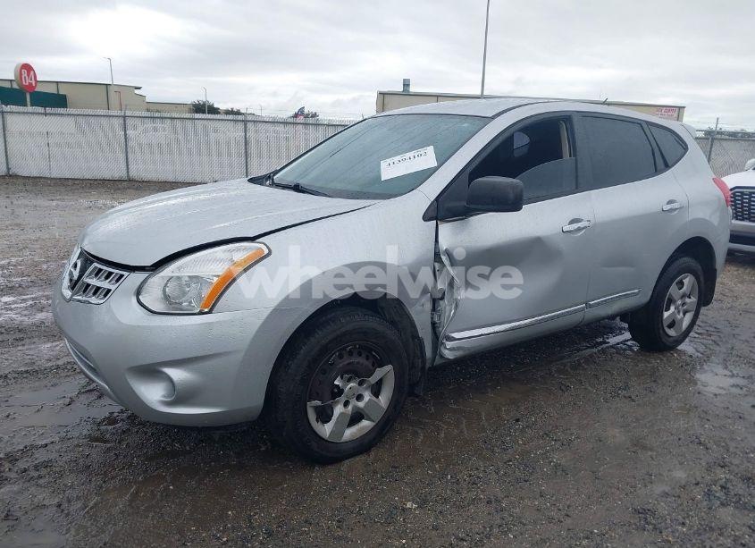 Photo 2 of 2013 Nissan Rogue S (VIN JN8AS5MTXDW534744)