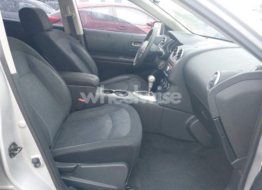 Photo 5 of 2013 Nissan Rogue S (VIN JN8AS5MTXDW534744)