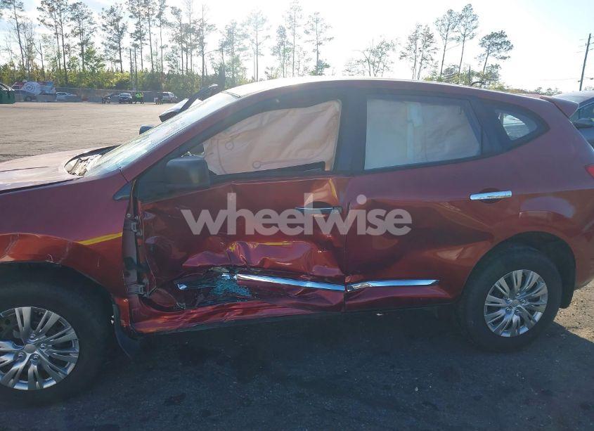 Photo 6 of 2013 Nissan Rogue S (VIN JN8AS5MTXDW542147)