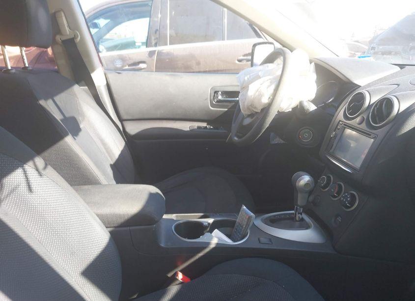 Photo 5 of 2013 Nissan Rogue S (VIN JN8AS5MTXDW543511)