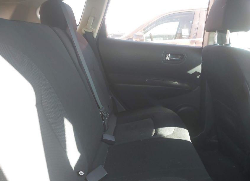 Photo 8 of 2013 Nissan Rogue S (VIN JN8AS5MTXDW543511)