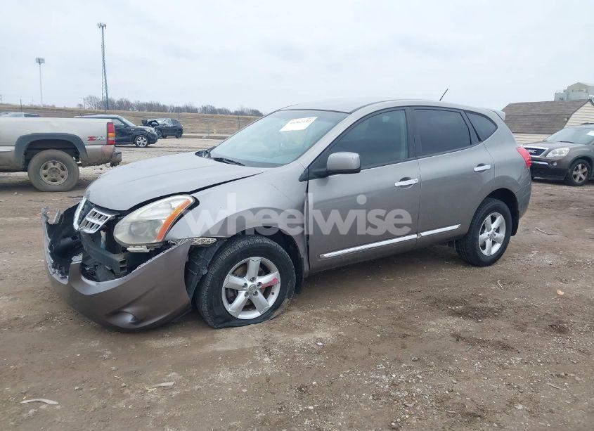 Photo 2 of 2013 Nissan Rogue S (VIN JN8AS5MTXDW554525)