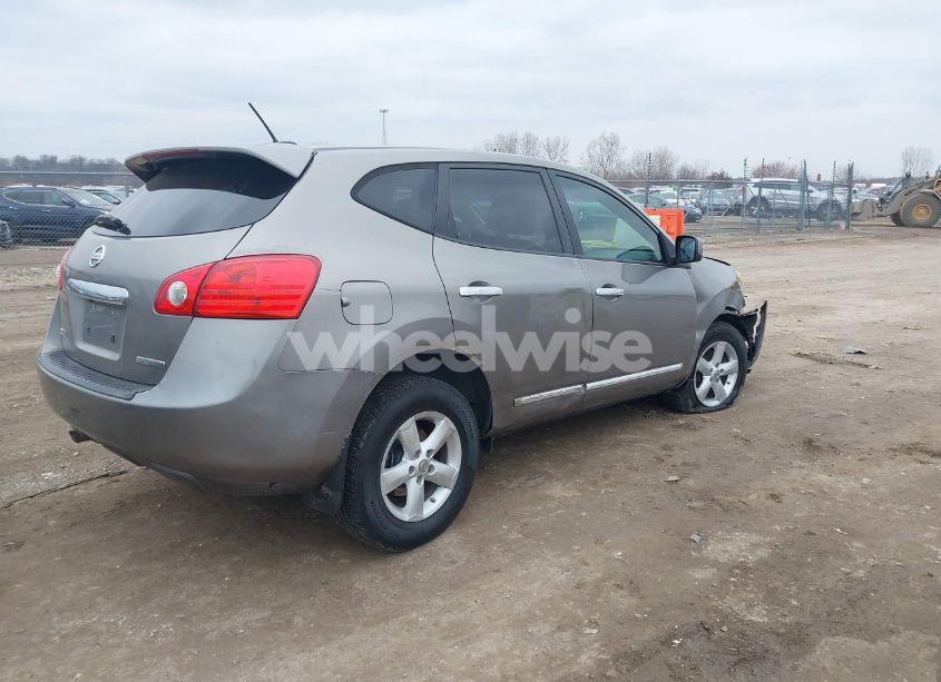 Photo 4 of 2013 Nissan Rogue S (VIN JN8AS5MTXDW554525)