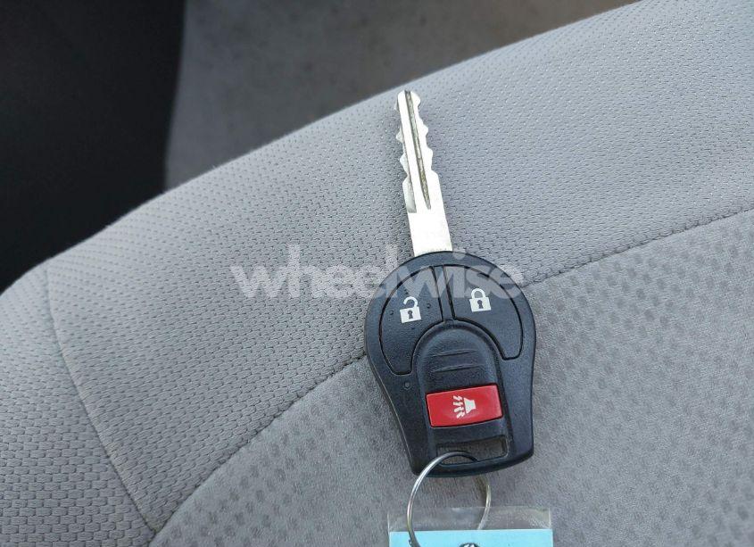 Photo 11 of 2013 Nissan Rogue S (VIN JN8AS5MTXDW554556)