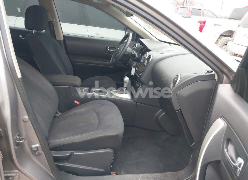 Photo 5 of 2015 Nissan Rogue SELECT S (VIN JN8AS5MTXFW151132)