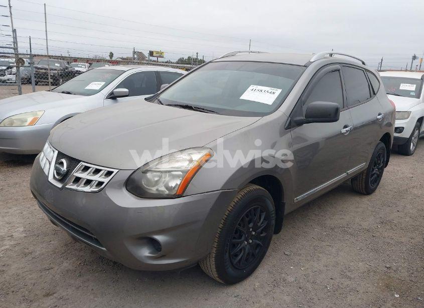 Photo 6 of 2015 Nissan Rogue SELECT S (VIN JN8AS5MTXFW151132)