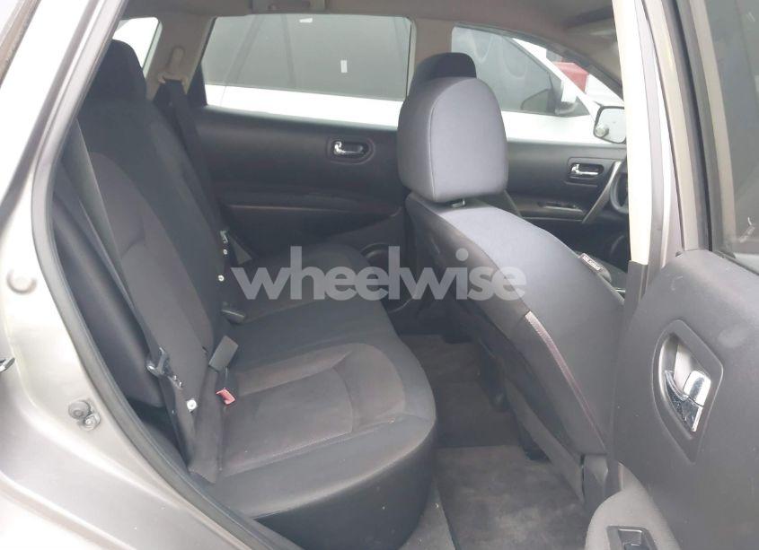 Photo 8 of 2015 Nissan Rogue SELECT S (VIN JN8AS5MTXFW151132)