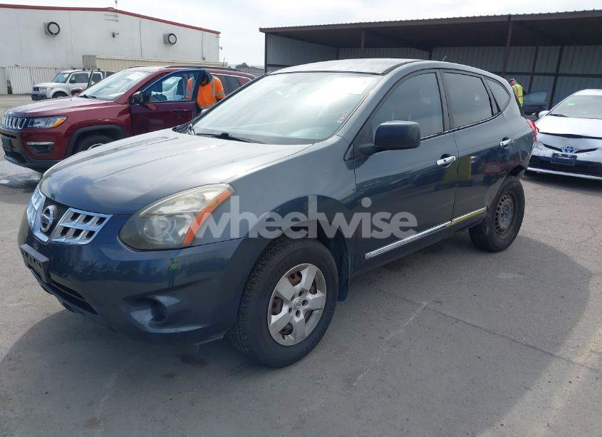 Photo 2 of 2015 Nissan Rogue SELECT S (VIN JN8AS5MTXFW151440)