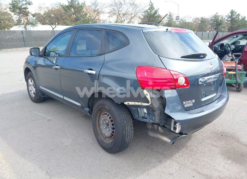 Photo 3 of 2015 Nissan Rogue SELECT S (VIN JN8AS5MTXFW151440)