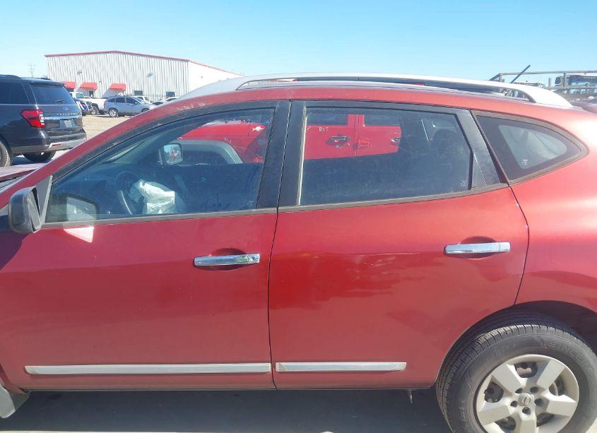 Photo 14 of 2015 Nissan Rogue SELECT S (VIN JN8AS5MTXFW153897)