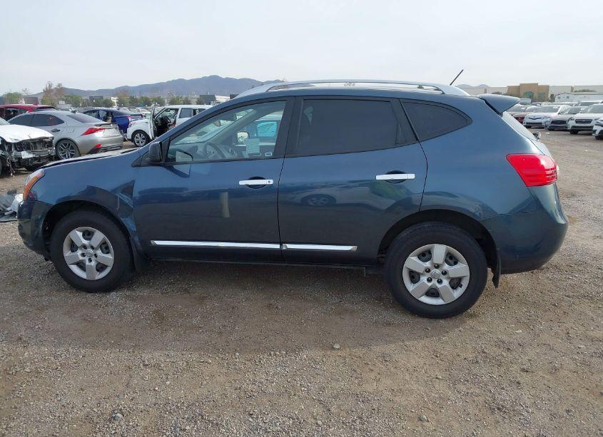 Photo 15 of 2015 Nissan Rogue SELECT S (VIN JN8AS5MTXFW163202)