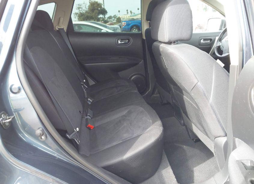 Photo 8 of 2015 Nissan Rogue SELECT S (VIN JN8AS5MTXFW163202)