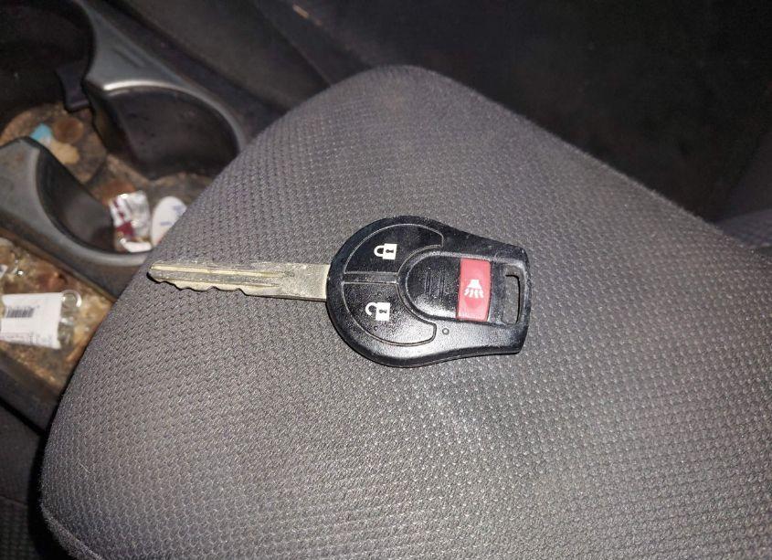 Photo 11 of 2015 Nissan Rogue SELECT S (VIN JN8AS5MTXFW661058)