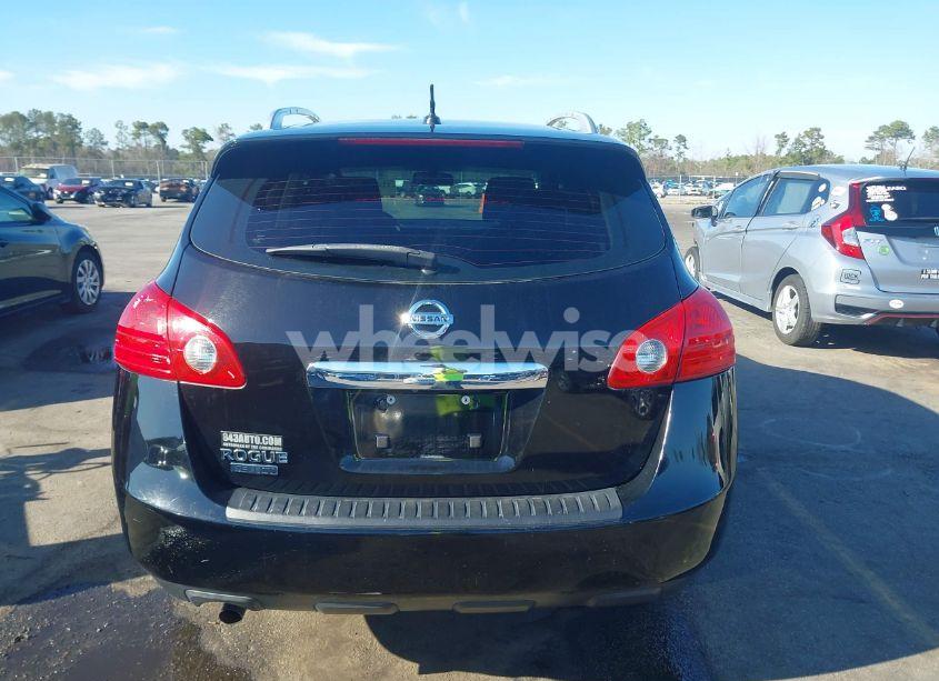 Photo 16 of 2015 Nissan Rogue SELECT S (VIN JN8AS5MTXFW674117)