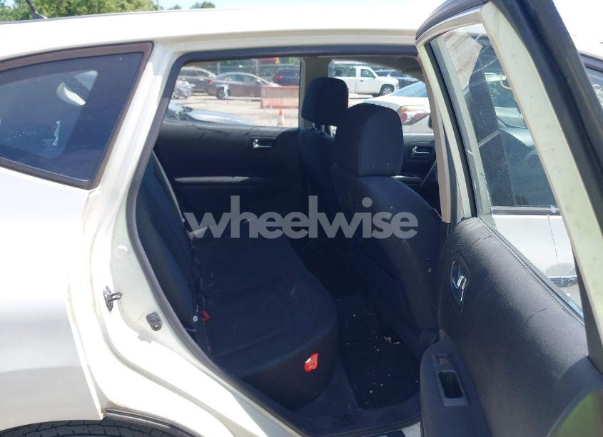 Photo 8 of 2010 Nissan Rogue S (VIN JN8AS5MV0AW102497)