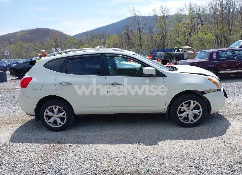Photo 13 of 2010 Nissan Rogue SL (VIN JN8AS5MV0AW106923)