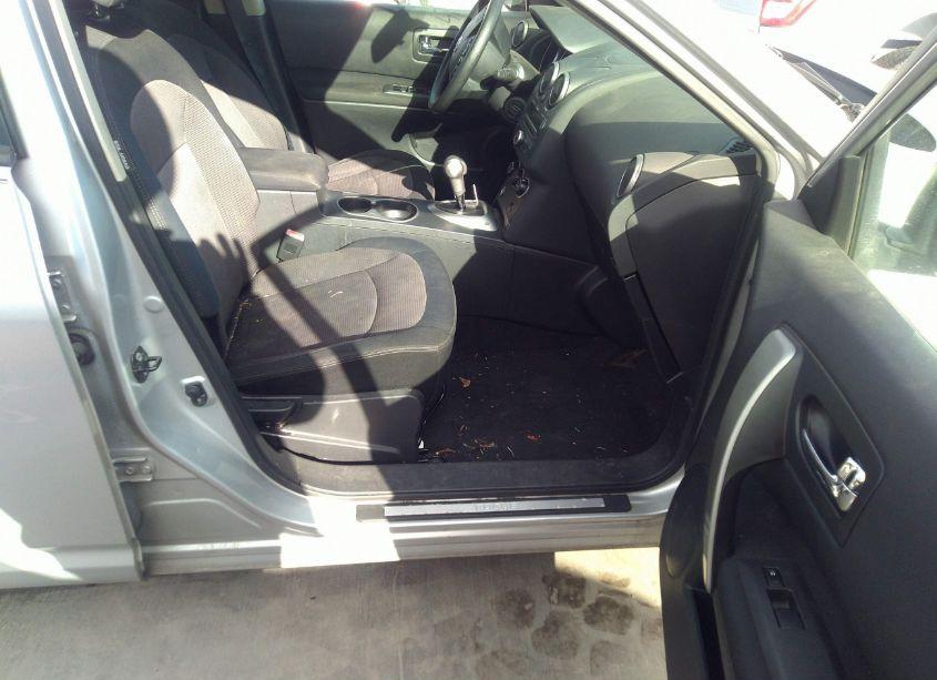 Photo 5 of 2010 Nissan Rogue SL (VIN JN8AS5MV0AW603681)