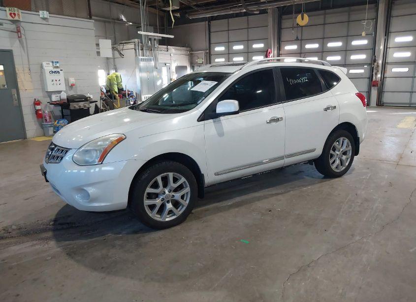Photo 2 of 2011 Nissan Rogue SV (VIN JN8AS5MV0BW266575)