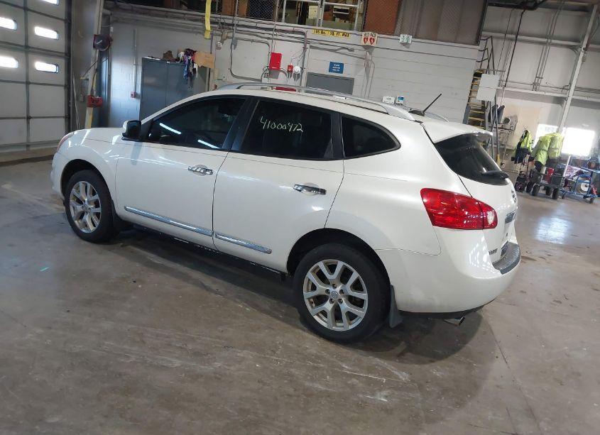 Photo 3 of 2011 Nissan Rogue SV (VIN JN8AS5MV0BW266575)