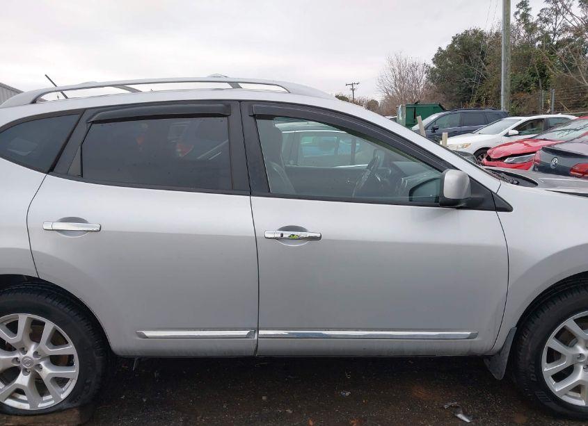 Photo 13 of 2011 Nissan Rogue SV (VIN JN8AS5MV0BW282792)