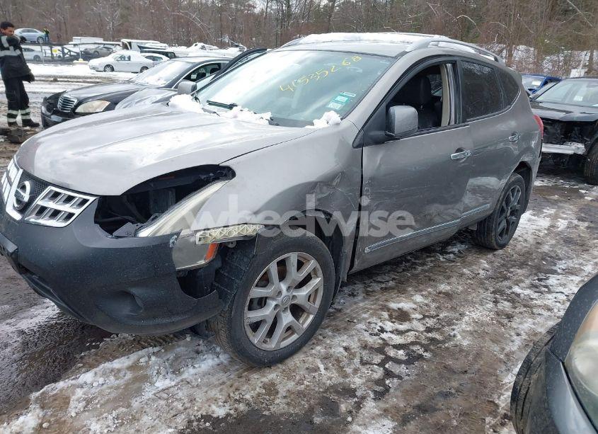 Photo 2 of 2011 Nissan Rogue SV (VIN JN8AS5MV0BW289838)