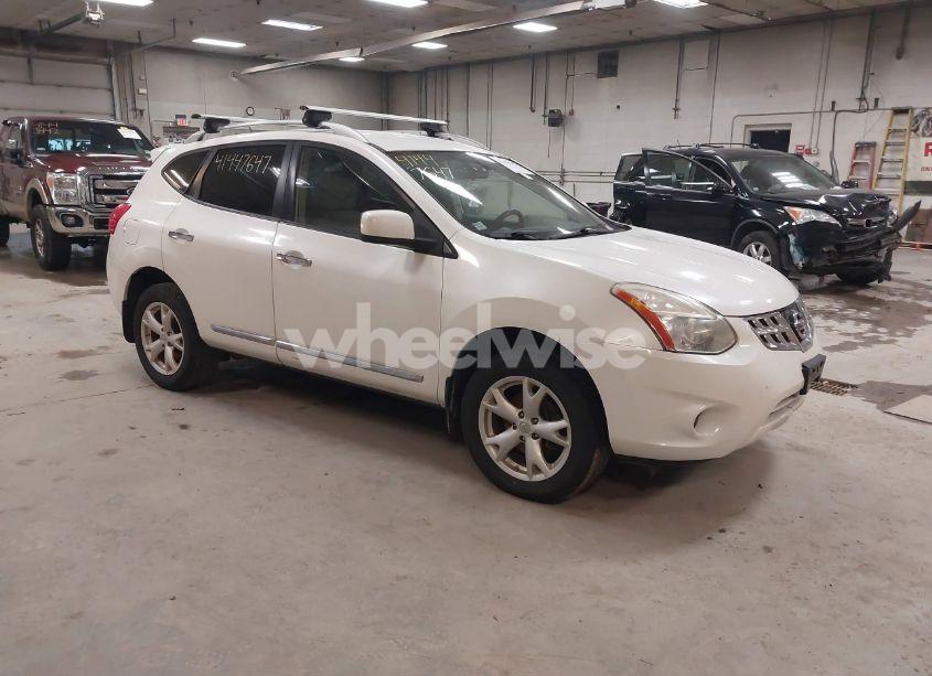 2011 Nissan Rogue SV (VIN JN8AS5MV0BW312731) main photo