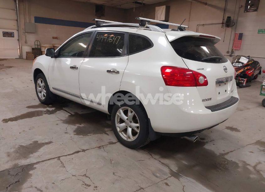 Photo 3 of 2011 Nissan Rogue SV (VIN JN8AS5MV0BW312731)