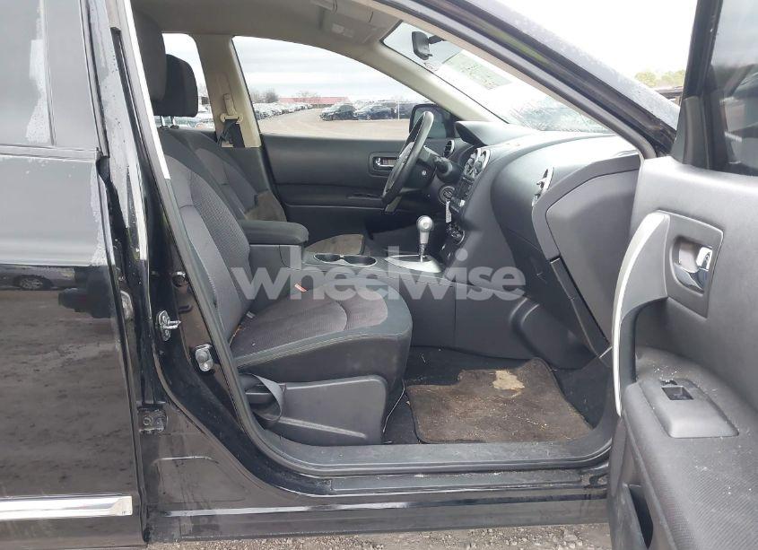 Photo 5 of 2011 Nissan Rogue SV (VIN JN8AS5MV0BW667124)