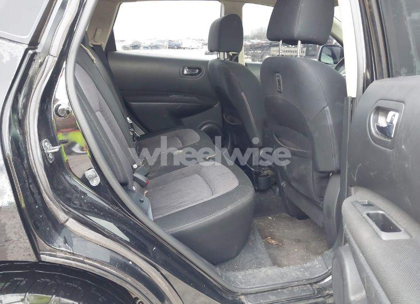 Photo 8 of 2011 Nissan Rogue SV (VIN JN8AS5MV0BW667124)