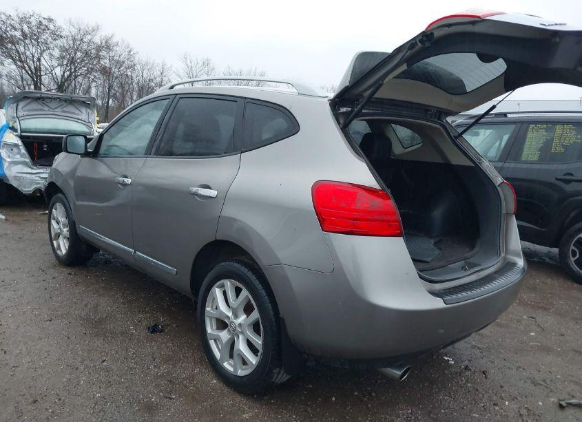 Photo 3 of 2011 Nissan Rogue SV (VIN JN8AS5MV0BW670413)