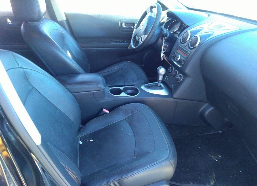 Photo 5 of 2011 Nissan Rogue S (VIN JN8AS5MV0BW678379)