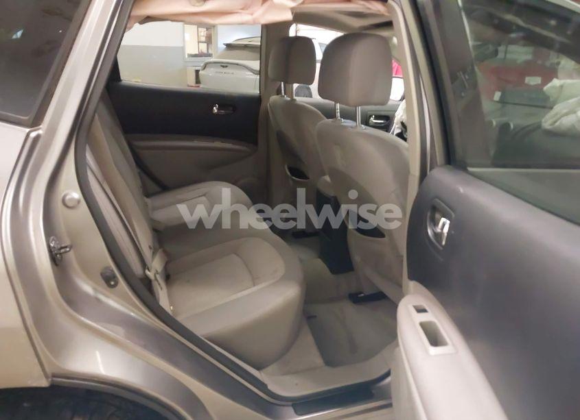 Photo 8 of 2011 Nissan Rogue SV (VIN JN8AS5MV0BW684800)