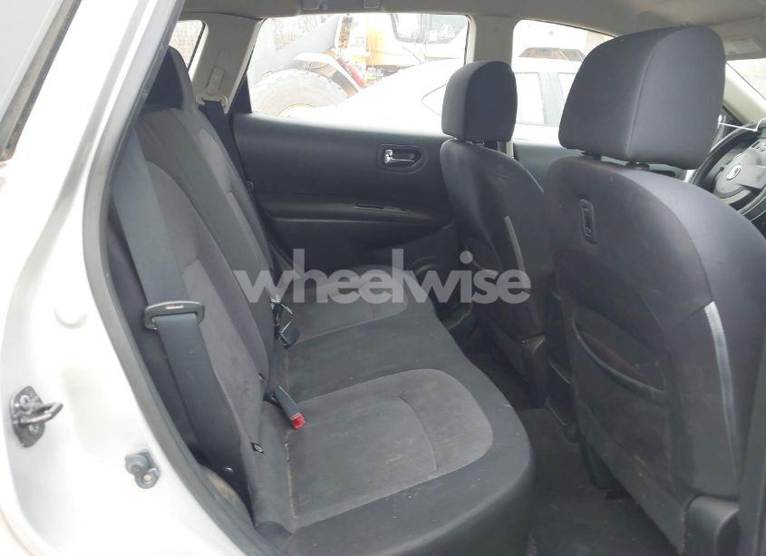 Photo 8 of 2011 Nissan Rogue S (VIN JN8AS5MV0BW690905)